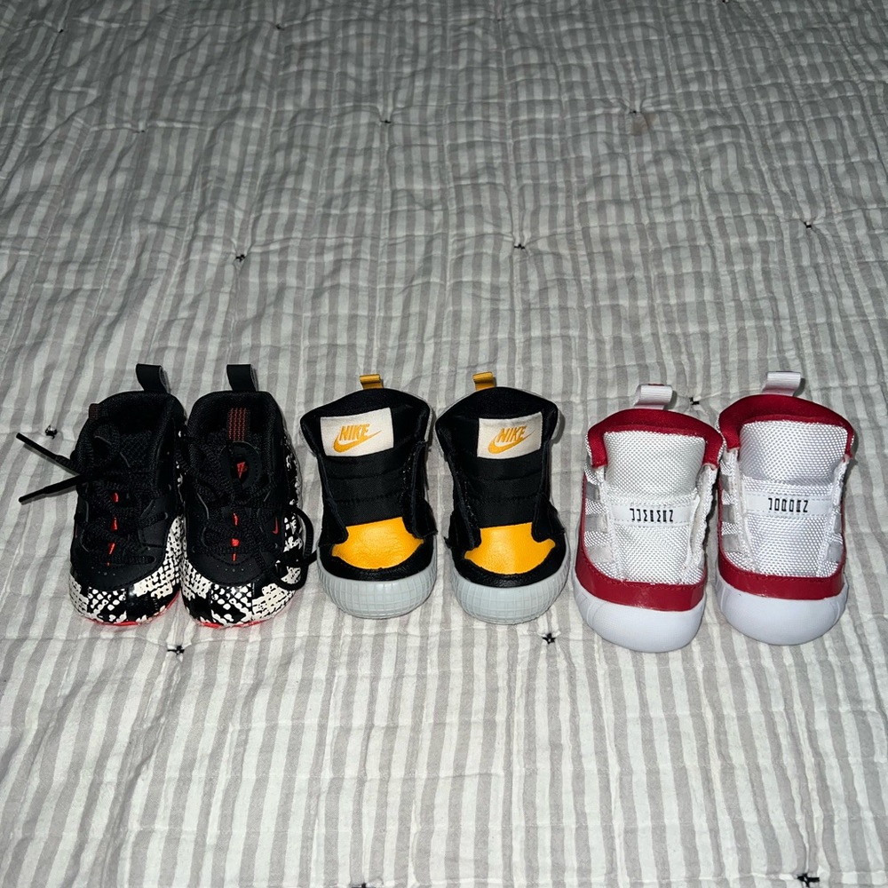 Baby Nike bundle(SOLD)**